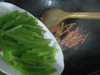 家常菜青笋肉丝做法图解9)