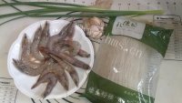 美味的蒜蓉粉丝蒸虾做法图解1)