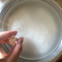 香喷喷的排骨焗饭做法图解4)