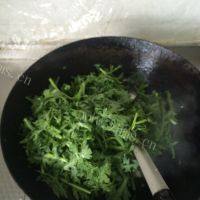 家常菜清炒茼蒿做法图解4)