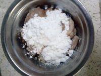 家常菜糖醋肉做法图解2)