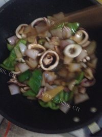 美味的炒鱿鱼做法图解9)