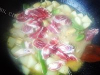 美味的土豆焖羊肉做法图解6)
