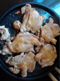 美味的香煎鸡排做法图解8)