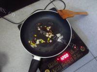 最爱的土豆炖鸡块做法图解5)