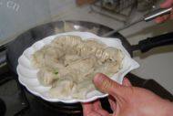 好吃的猪肉韭菜饺子做法图解10)