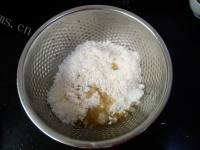 喷香的苏式鲜肉月饼做法图解2)