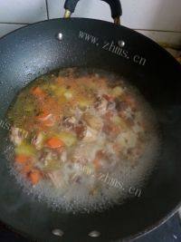 美味的咖喱鸡饭做法图解7)