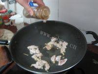 老爸做的豆角炖粉条做法图解5)