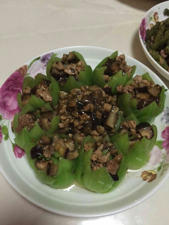 独特的香菇油菜