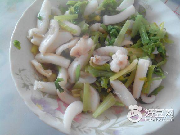 芹菜炒墨鱼