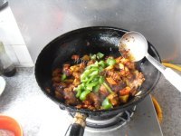 美味的辣子鸡块做法图解12)