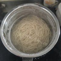 色香味俱全的葱油面做法图解8)