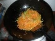 家常菜瘦肉胡萝卜丝