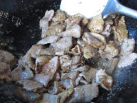 香喷喷的秋葵炒牛肉做法图解11)