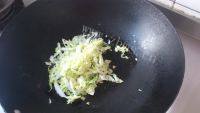简单的猪肉馄饨做法图解7)