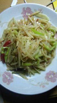 家常菜酸辣土豆丝