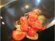 番茄鱼头汤的做法图解五