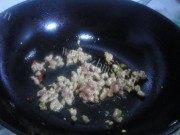 肉末酸豆角做法图解2)