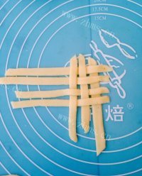 香甜芒果酥派做法图解15)
