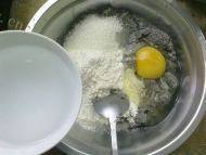 如此诱人的黑豆豆渣饼做法图解3)