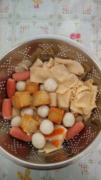 色泽不错的麻辣香锅做法图解3)