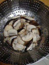 美味佳肴般的双菇烧豆腐做法图解4)