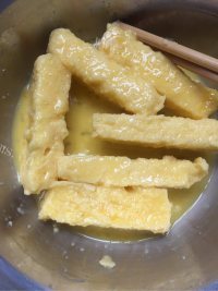 甜甜的炸白馒头做法图解2)