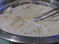 自制健康油条做法图解5)