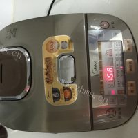美味的银耳红枣莲子羹做法图解6)