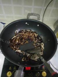 美味的东北家常版京酱肉丝做法图解5)