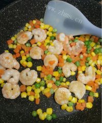 好吃的什锦虾仁便当做法图解6)