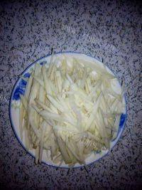 家常菜醋溜土豆丝做法图解3)