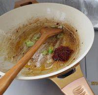 家常菜肉末炒豆腐做法图解8)