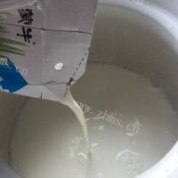 营养红枣牛奶粥的做法图解四