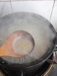 美味的海带牛肉汤做法图解9)