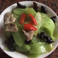 唇齿留香的莴苣炒肉片做法图解4)