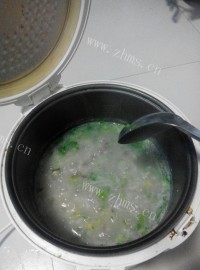 质嫩爽口的蔬菜粥做法图解3)