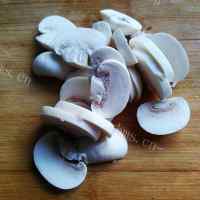 墨鱼菌菇汤的做法图解六
