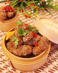 美味的红薯粉蒸肉