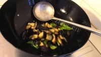 营养丰富的家常烧茄子做法图解12)