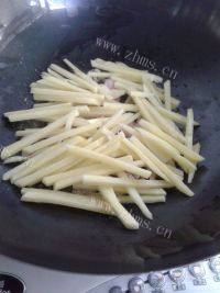 一个人的土豆炒肉片做法图解5)