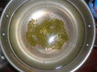 健康美食-绿豆小米粥做法图解3)