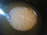 特色美食皮蛋瘦肉粥做法图解7)