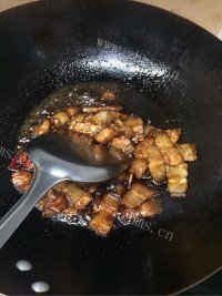 家常菜西兰花炒肉做法图解5)