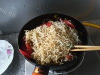 美味的时蔬炒面做法图解13)
