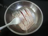 飘香油辣椒烧鱼块做法图解3)