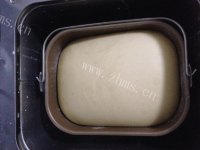 美味的肉饼鸡蛋生菜汉堡做法图解3)