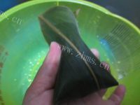 美味锥子型素粽子做法图解5)