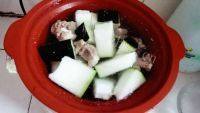 美味的冬瓜薏仁排骨汤的做法图解五